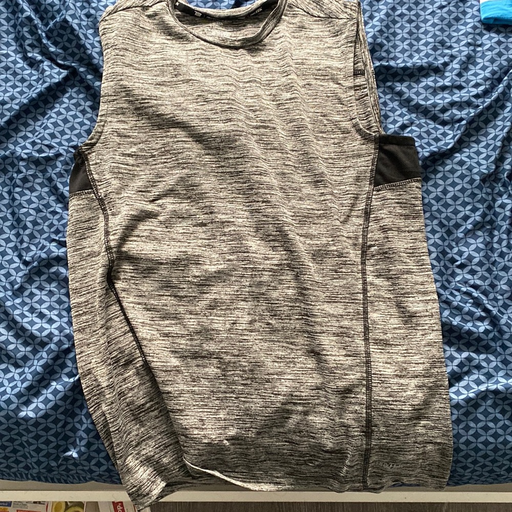 Used Tank Tops In good condition